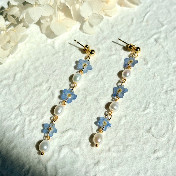 Handmade Delicate Blue Forgive Me Not Pearl Drop Earrings - Women Jewelry - Picture 3 of 7